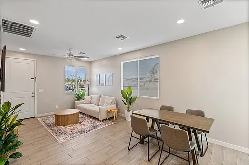 6606 W Paradise Ln Photo 1