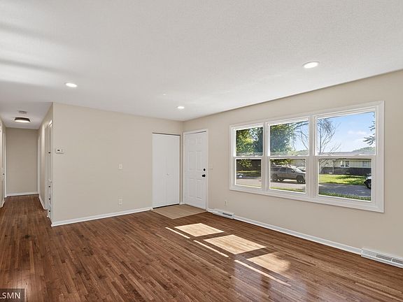 4th image of 6601 Zealand Ave N