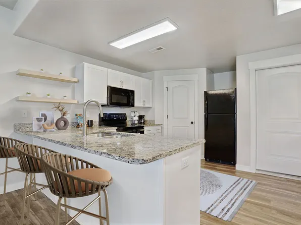 The Ranches Townhomes, 200 E 2300 N #66a894887, Ogden, UT 84414