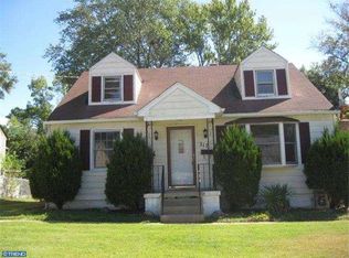 217 W Linden Ave, Lindenwold, NJ 08021