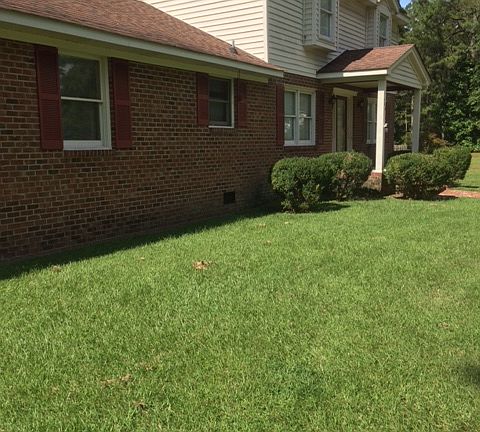 3rd image of 1566 Cambridge Dr