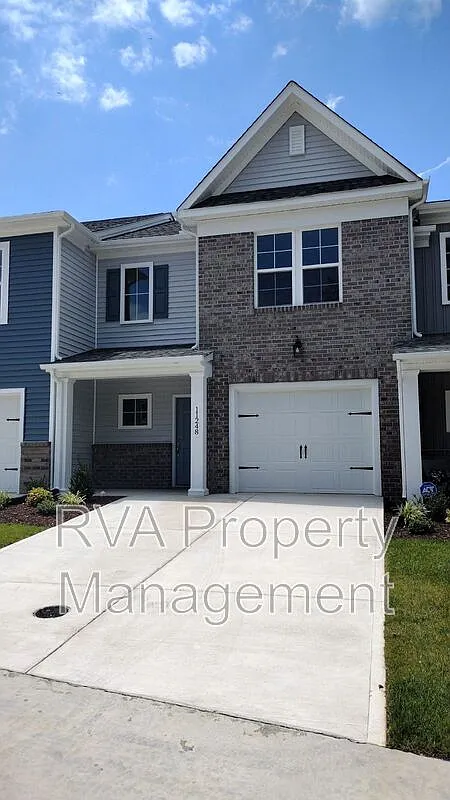 3 bed, 2.5 bath, 1513 sqft, $2,400 — Photo 1