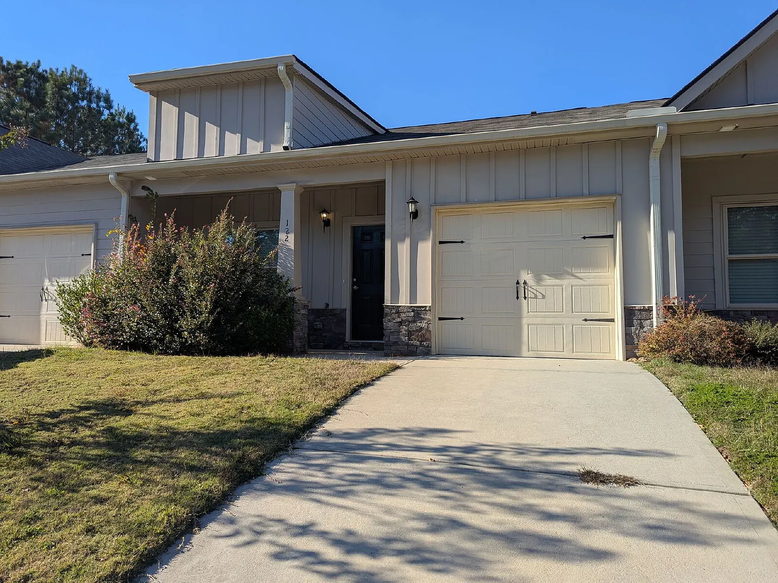 2 bed, 2.0 bath, 1351 sqft, $1,450 — Photo 1