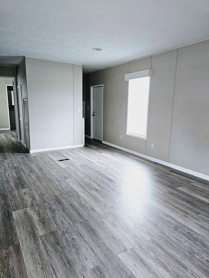 Building Photo - 315 Vincent Ln #2