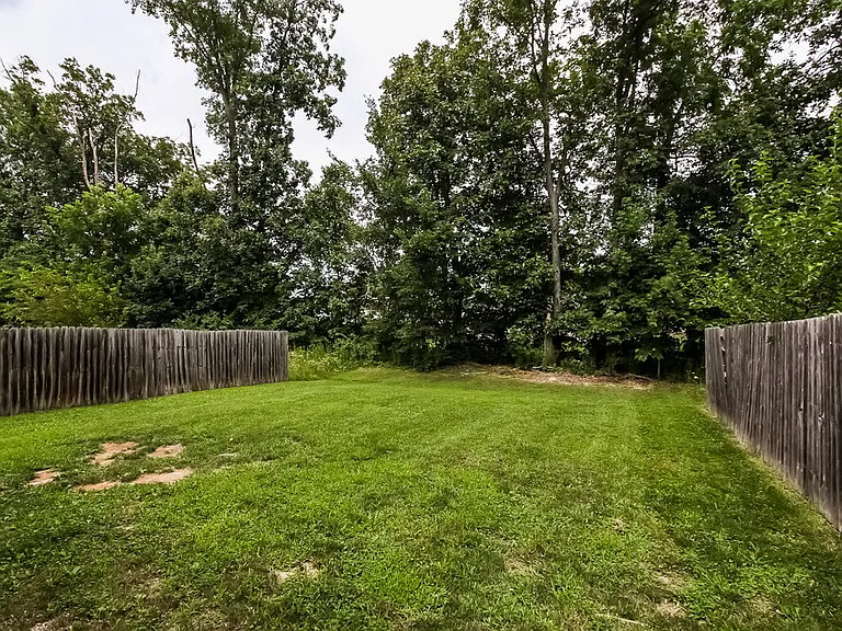 1192 N Aberdeen Dr — Photo 16