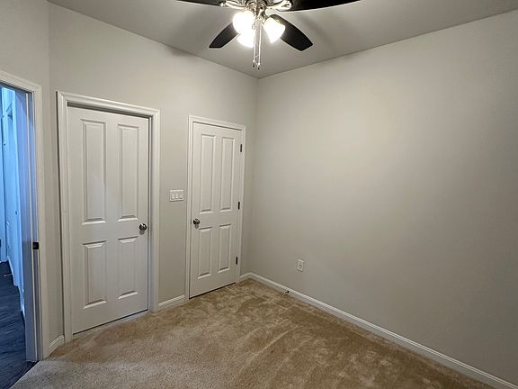 4th image of 9 Blue Jay Way