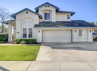 1624 W 4th St, Ripon, CA 95366