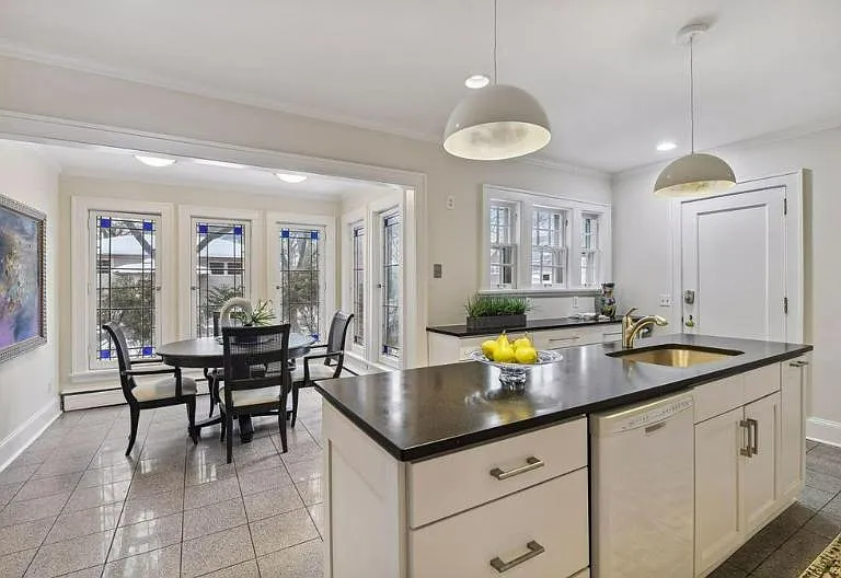 Main level - high-end kitchen