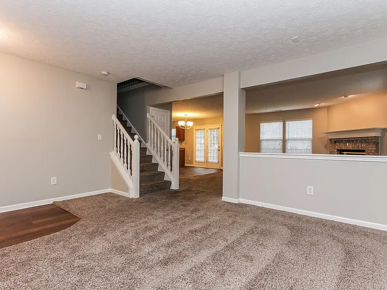 10555 Wintergreen Way — Photo 4