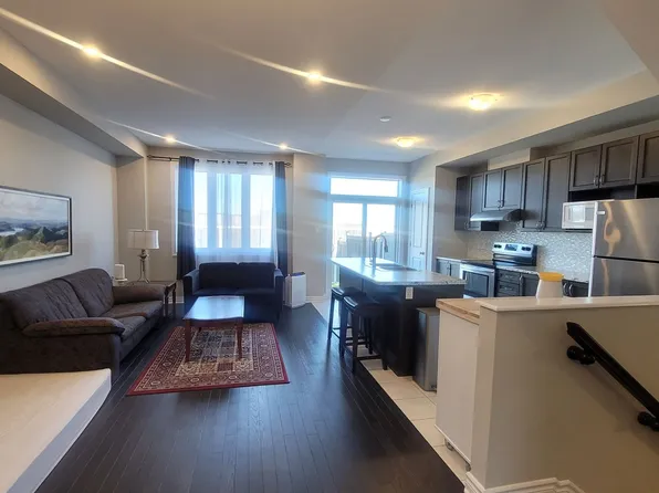 100 Livorno Ct, Ottawa, ON K4A 1J1