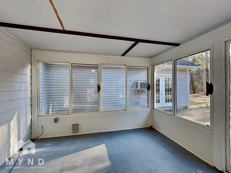 141 McElroy Rd — Photo 13