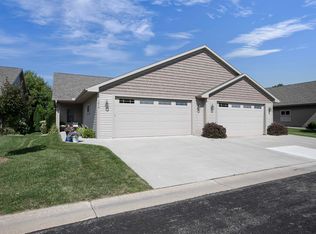 1614 Stanton Cir, Appleton, WI 54915