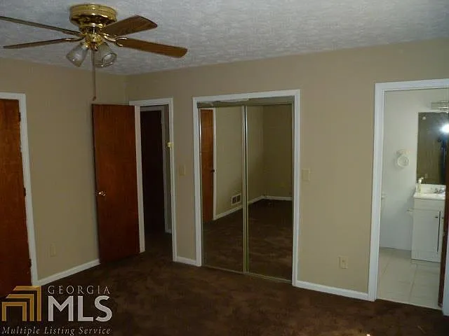 4268 Cedar Valley Ct — Photo 8