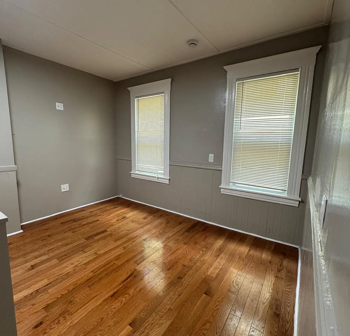2 bed, 777 sqft, $1,800 — Photo 2