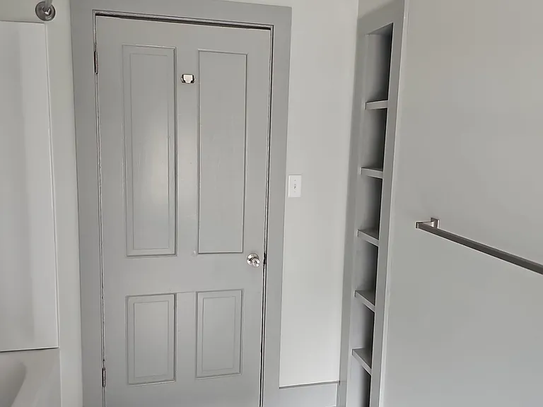 1315 Kinzy St #A — Photo 35