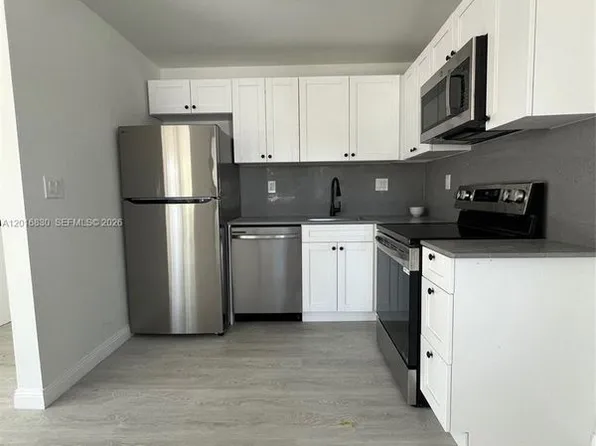 1831 NE 56th St APT 4, Fort Lauderdale, FL 33308