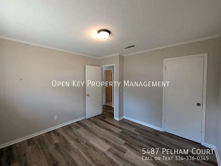 5487 Pelham Ct — Photo 14