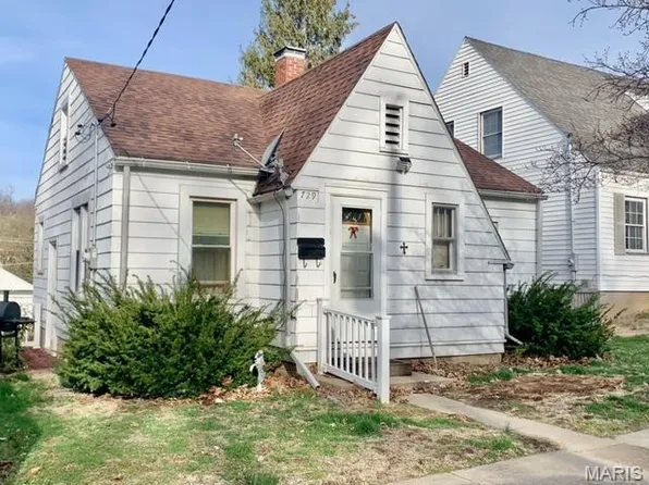 729 Hazel St, Hannibal, MO 63401