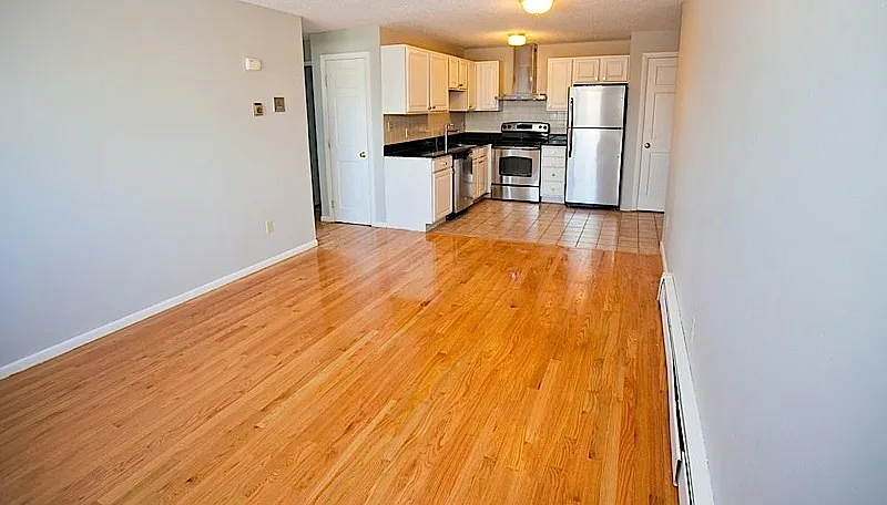 2 bed, $3,075 — Photo 3