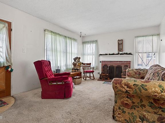 3rd image of 3638 S B St