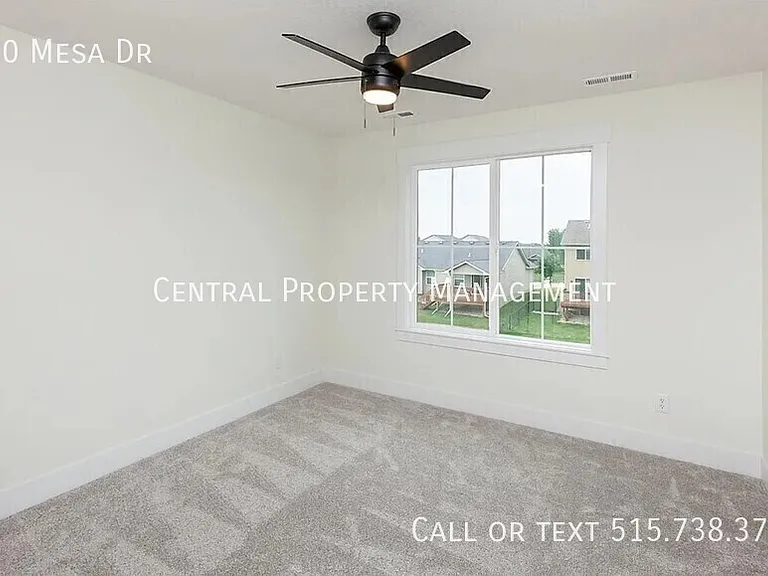 810 Mesa Dr — Photo 8