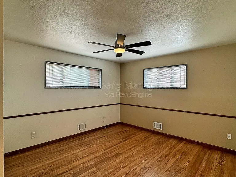 7071 Ruth Way — Photo 13