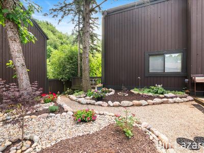 124 Lanark Ct, Kalamazoo, MI, 49006