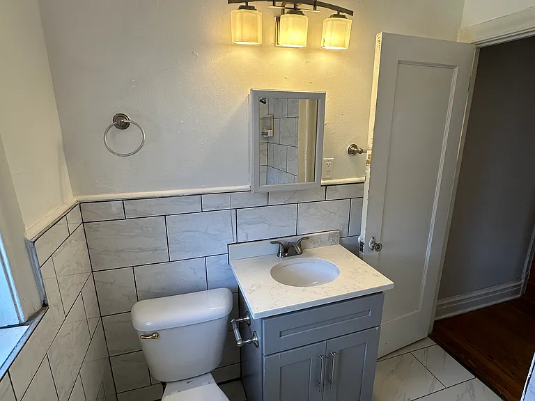 7355 Lindell Blvd #201 — Photo 5