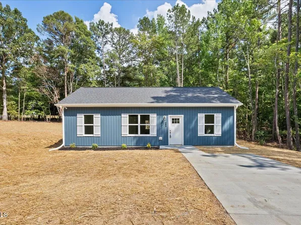1000 Duke Valentine Wynne Rd, Louisburg, NC 27549
