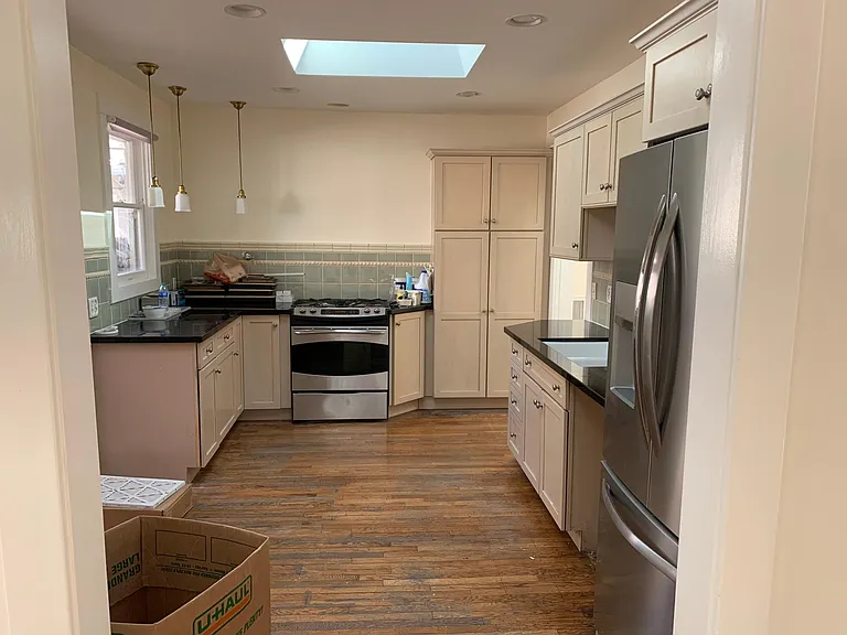 1122 Manzanita St — Photo 14
