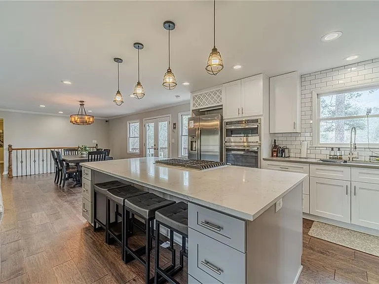 691 Harbor Cv — Photo 11