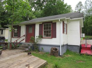 51 Pruett Jones Ln, Hurricane Mills, TN 37078