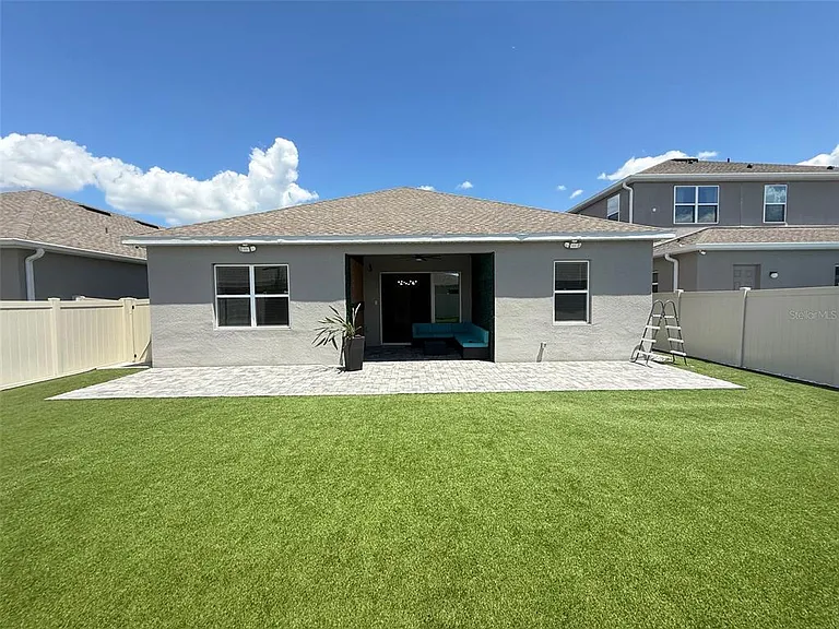 2074 Brillante Dr — Photo 21