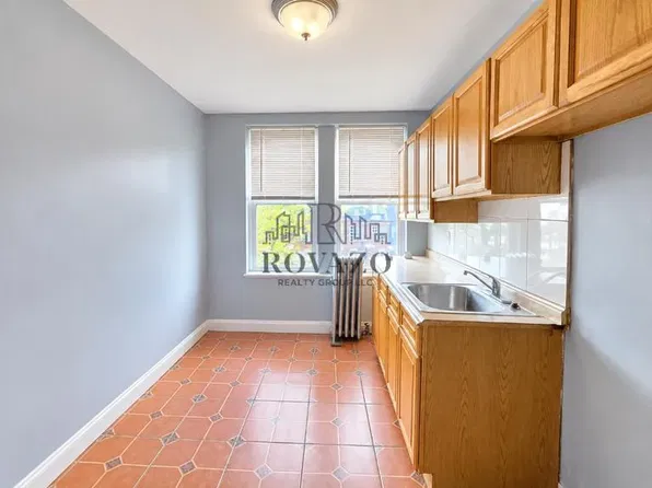 39 Fabyan Pl, Newark, NJ