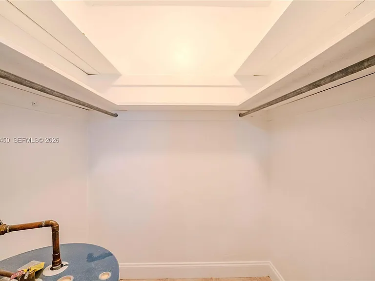 715 NE 6th St #3 — Photo 12