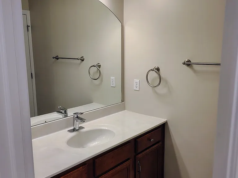 10557 Castle Ln — Photo 20
