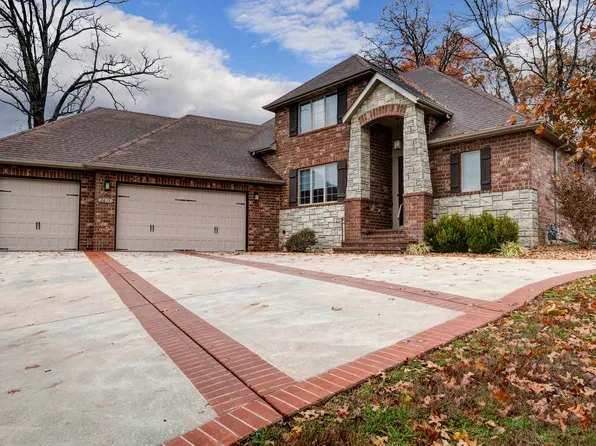 2611 E Old Ivy St, Springfield, MO 65804
