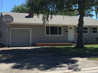 1311 7th St, Springfield, OR 97477