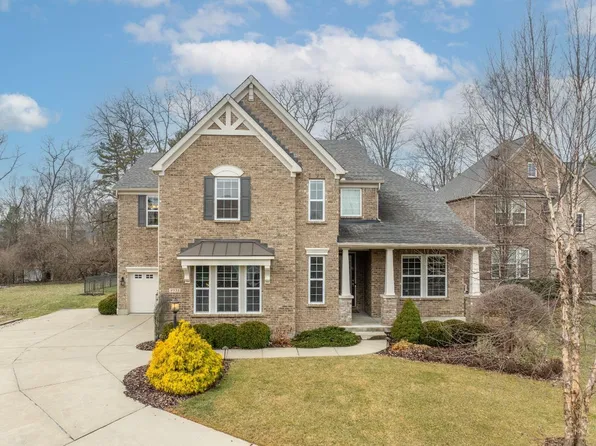 8931 Kenwood Rd, Blue Ash, OH 45242