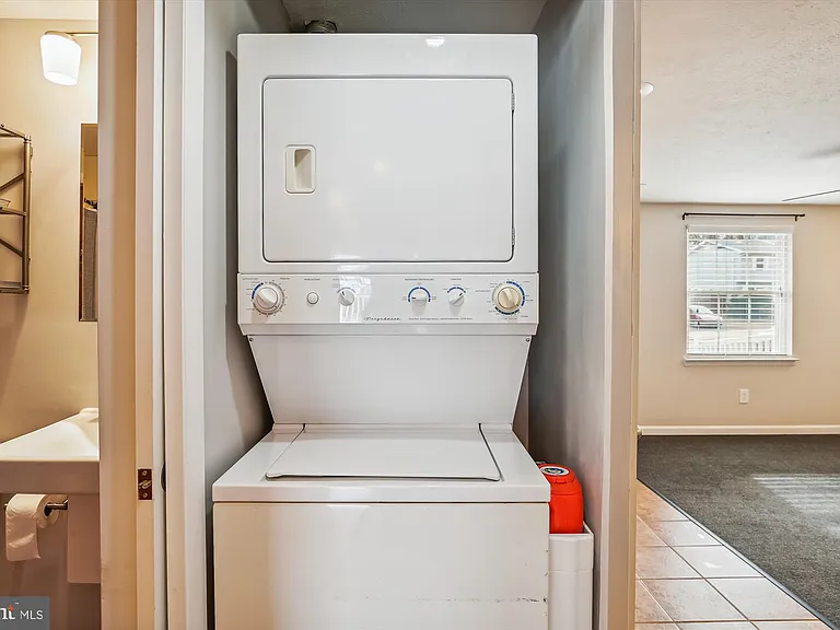 3512 Old Crown Dr — Photo 20