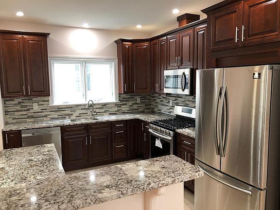 3rd image of 28 Graves St #1
