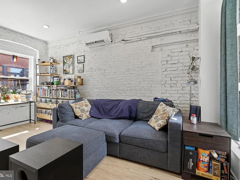 59 N 2nd St #16 — Photo 3