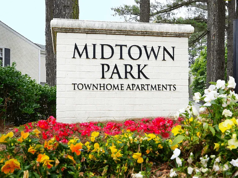 Midtown Park Townhomes — Photo 6