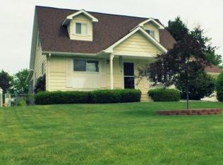 1123 Stonehenge Rd, Flint, MI 48532