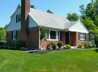 1121 Thomas Rd, Wayne, PA 19087