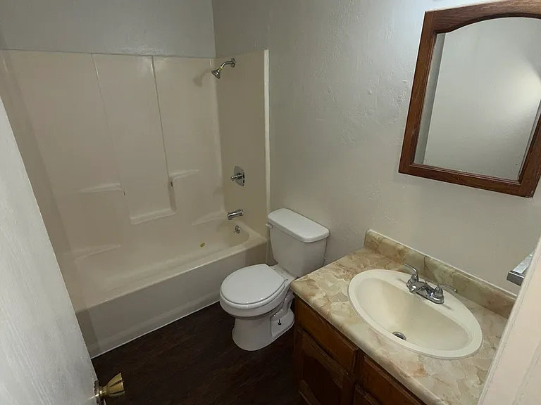 2318 Paul Revere St #B — Photo 7
