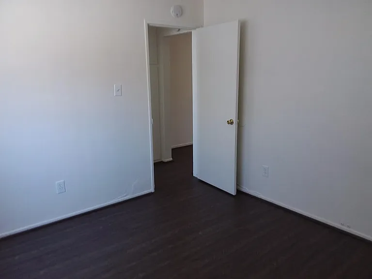 129 N 2nd St #C — Photo 11