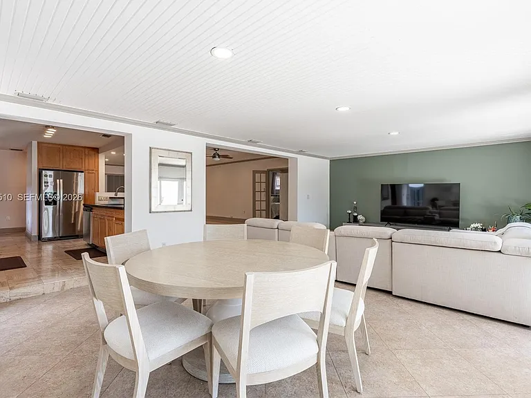 1430 Stillwater Dr — Photo 20