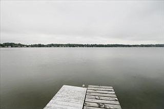 5th image of 1918 Forest Dr