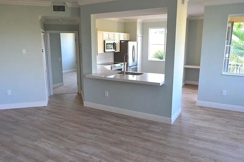 2 bed, 2.0 bath, 1403 sqft, $3,000 — Photo 4
